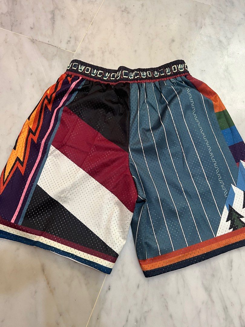 Double layer clearance basketball shorts