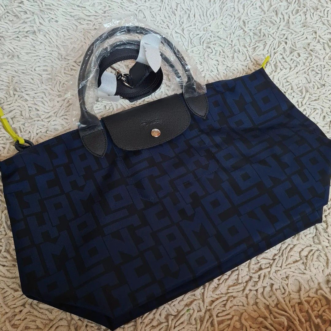 Black Navy Le Pliage LGP Top Handle Medium, Luxury, Bags & Wallets on