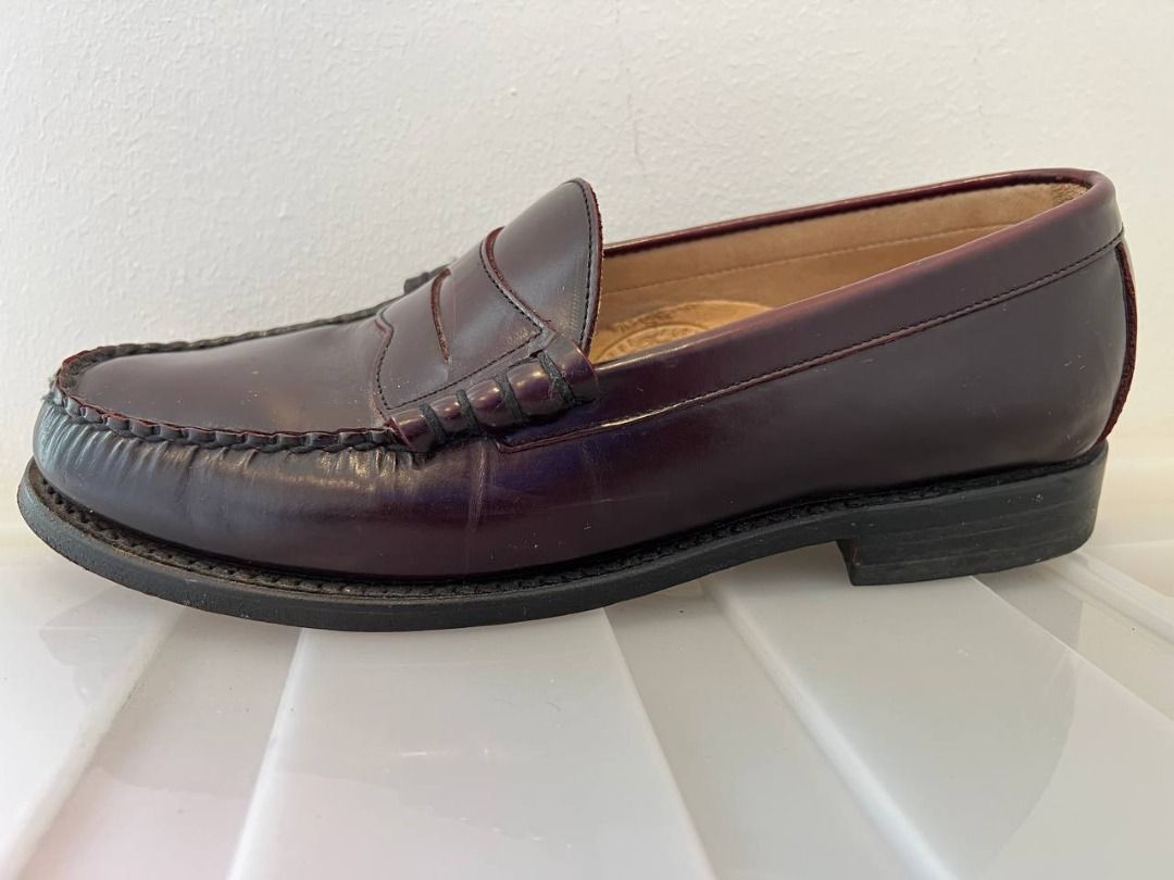 Bostonian Crown Windsor Brown Loafers (Category: Dress Shoes) located in Manila. Submitted by d_clutter_ (Listing ID 1199782323, Image 3). Description: Just needs a bit of cleaning :).