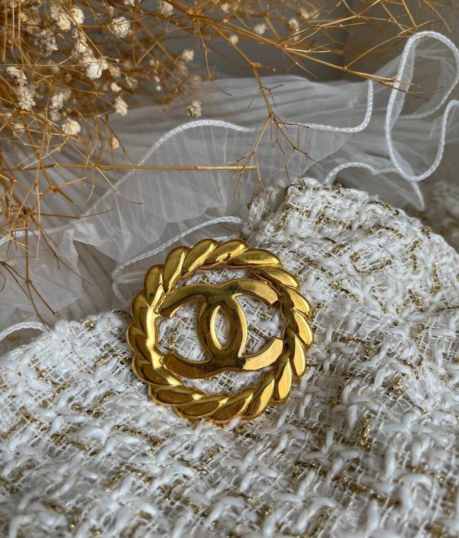 Chanel vintage brooch Luxury Accessories on Carousell
