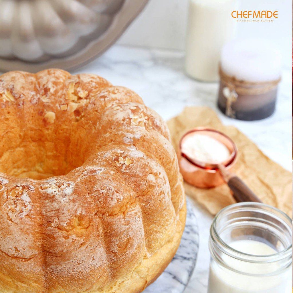 CHEFMADE Bundt Cake Pan 10 inch No box Furniture Home Living