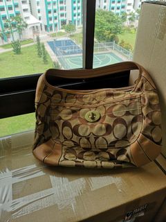 (Category: ) located in . Submitted by chaishiang (Listing ID 1199672312, Image 1). Description: .
