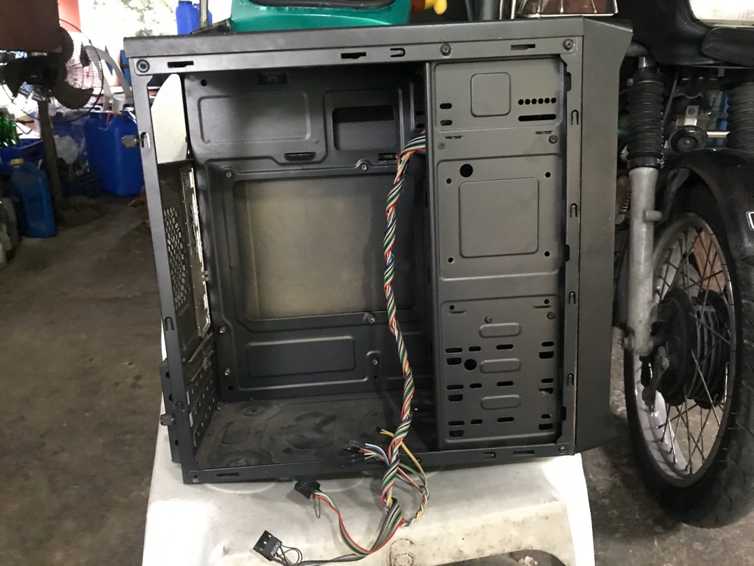 Computer PC Case wire buttons all working , Computers & Tech, Parts