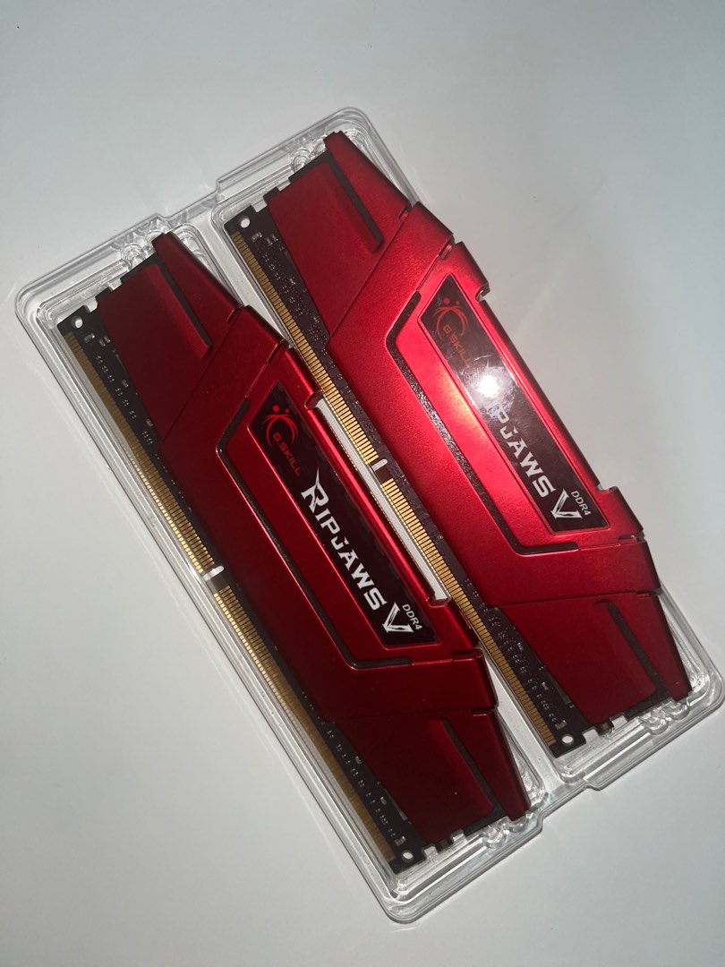 Corsair Vengeance GSkill Ripjaws DDR4 3000Mhz 16GB (2 x 16GB) RAM