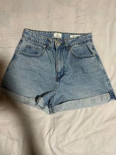 (Category: ) located in . Submitted by yuhnnnn (Listing ID 1199752026, Image 1). Description: .