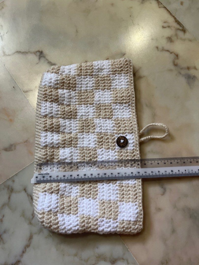 crochet checkered book cover tutorial!! 📖🧶 