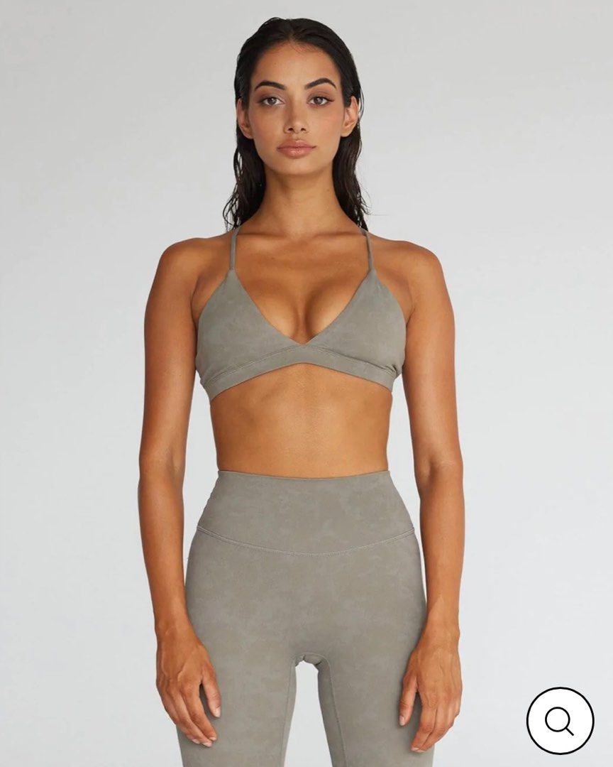 BNWT CSB Issy Crop Sports Bra, Women's Fashion, Activewear on Carousell