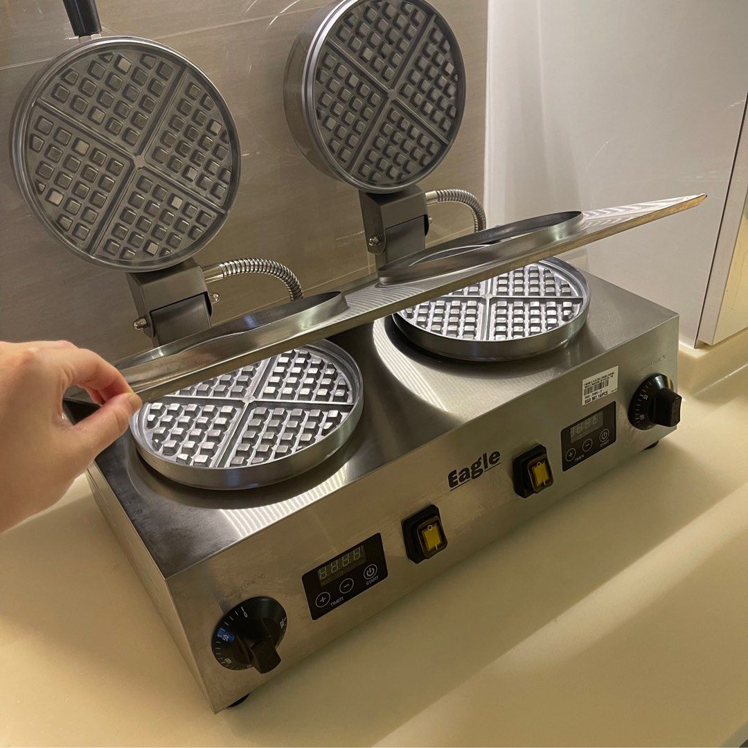 [EAGLE] Double round waffle machine, TV & Home Appliances, Kitchen ...