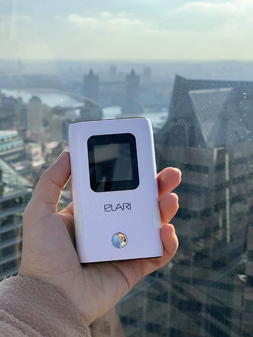 Elari Portable 4G ROUTER, 6000 mAh POWERBANK, microSD CARD READER