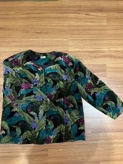 (Category: ) located in . Submitted by thetriftedvintage (Listing ID 1199650104, Image 1). Description: .