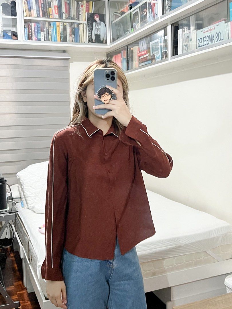 Forever 21 Brown Polo (Category: Blouses) located in Manila. Submitted by jbsquared (Listing ID 1199720096, Image 1). Description: Condition: 10/10, barely worn Bought in Forever 21 Dubai, size large indicated but I think it’s petite sizing or it’s more like a medium for me ☺️ RFS: decluttering Location: pasig.