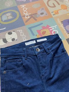 (Category: ) located in . Submitted by cherryliu201511 (Listing ID 1199693332, Image 1). Description: .