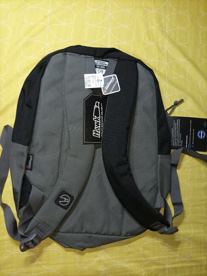 Hawk bag color black and outlet gray