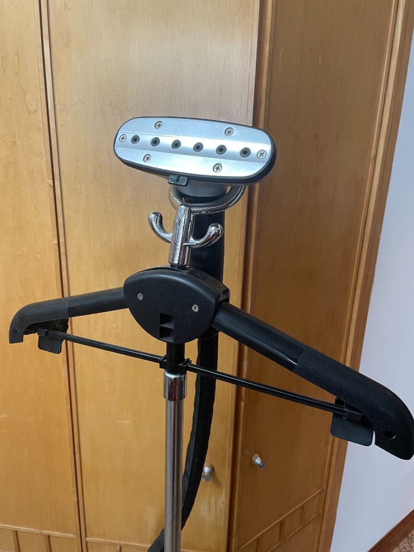 Heavy Duty Home Steamer 2500 Watts, with attachments, TV & Home