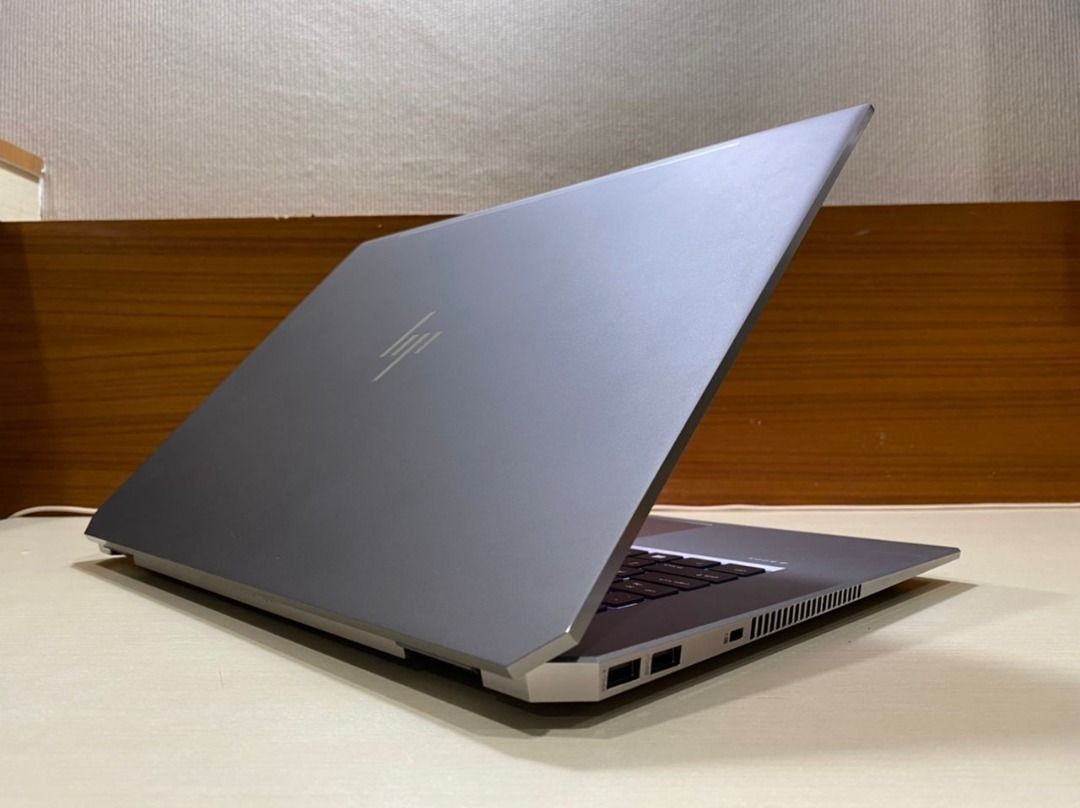 輝い giá HP Zbook Studio G5 TPHCM CORE 32GB i7|RAM 32GB - www