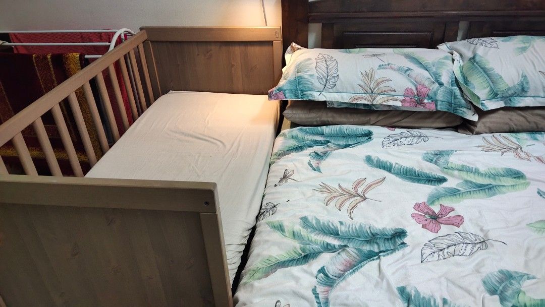 Sundvik baby hot sale cot