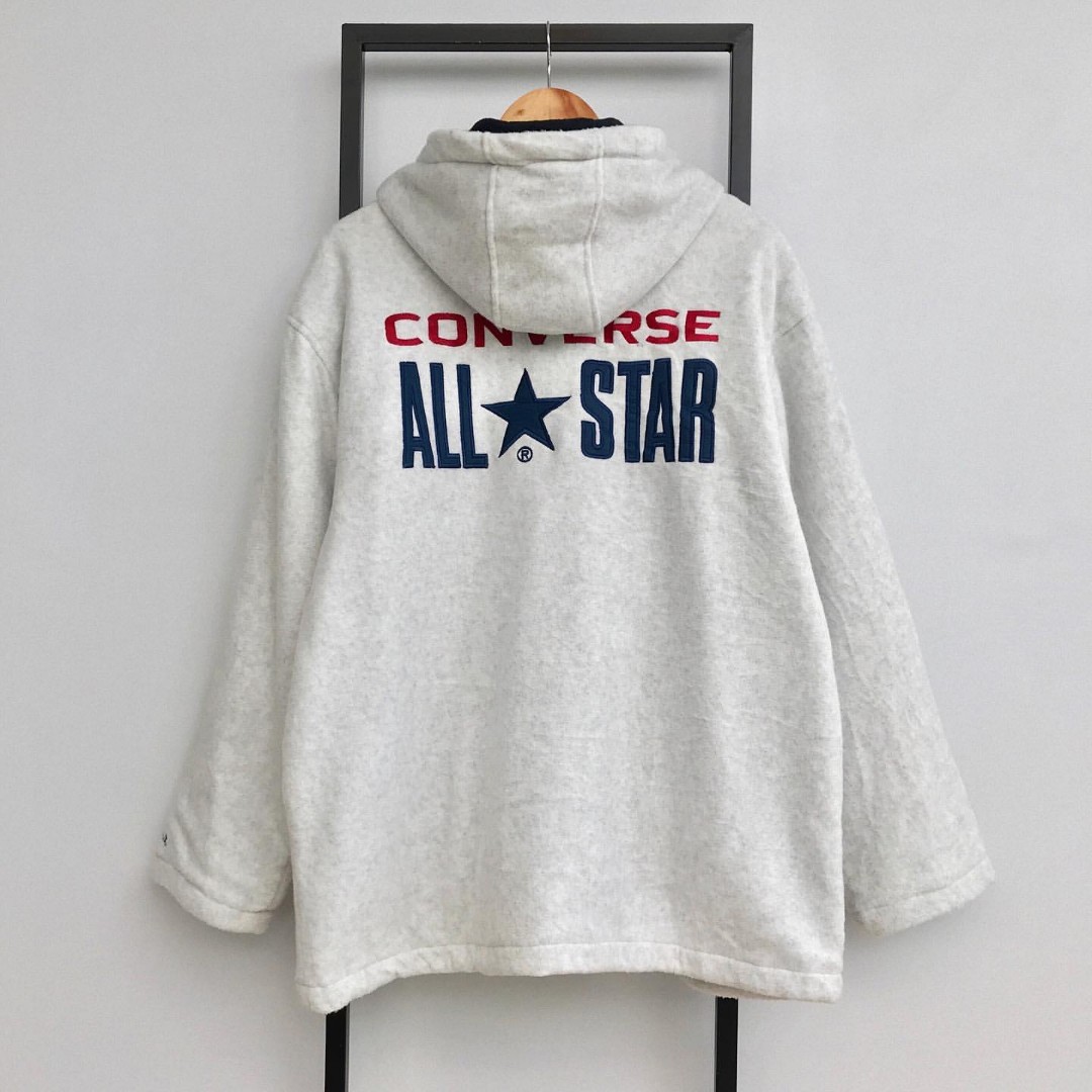Jaket converse logo outlet
