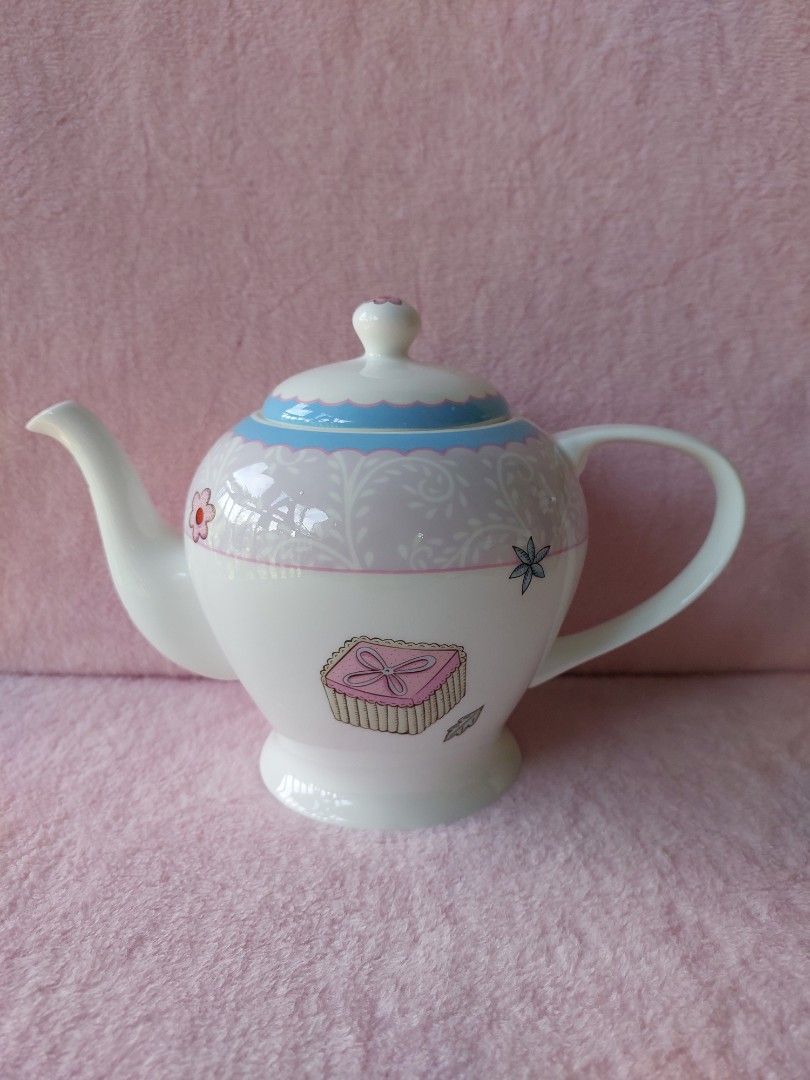 Johnson Brothers Large Teapot (Category: Coffee & Tea Tableware) located in Talisay. Submitted by enavnai13 (Listing ID 1199703050, Image 1). Description: Johnson Brothers Large Teapot 1 pc available With chip on inside rim but not visible with lid on, see photo With tiny print scratch on lid, see photo No hairlines Please swipe to see item measurements 1,200 + SF #CVTavailable #cvtXsupersale.