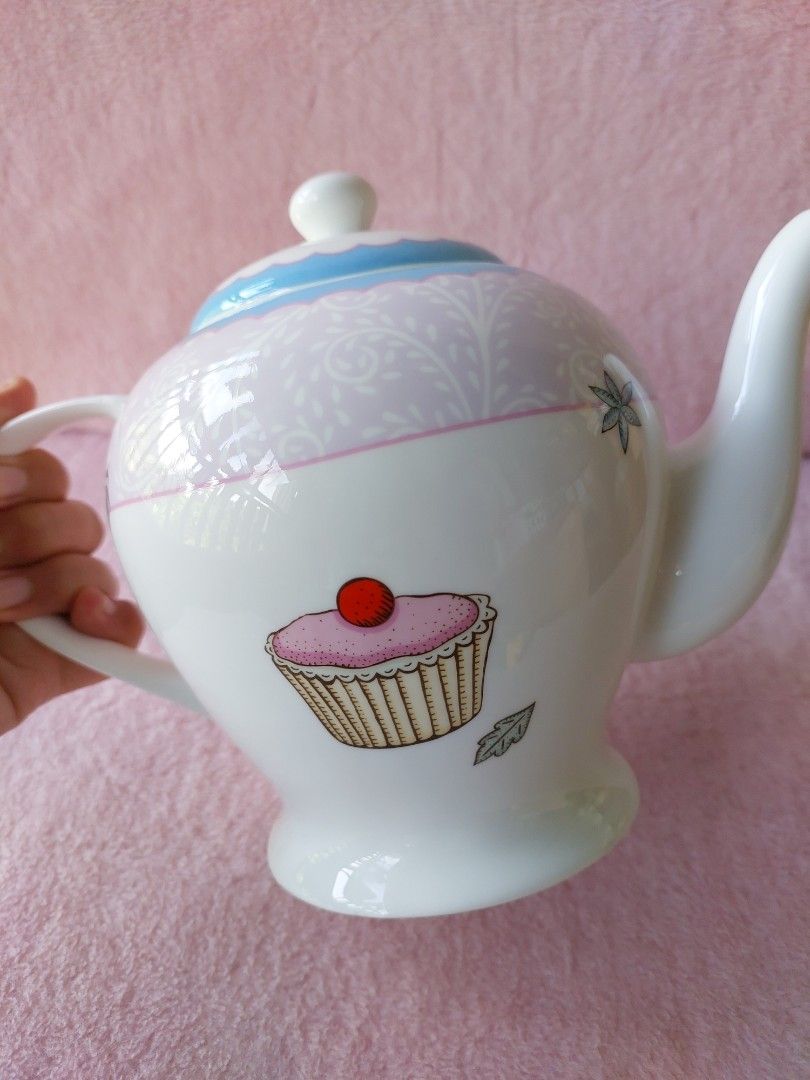 Johnson Brothers Large Teapot (Category: Coffee & Tea Tableware) located in Talisay. Submitted by enavnai13 (Listing ID 1199703050, Image 2). Description: Johnson Brothers Large Teapot 1 pc available With chip on inside rim but not visible with lid on, see photo With tiny print scratch on lid, see photo No hairlines Please swipe to see item measurements 1,200 + SF #CVTavailable #cvtXsupersale.