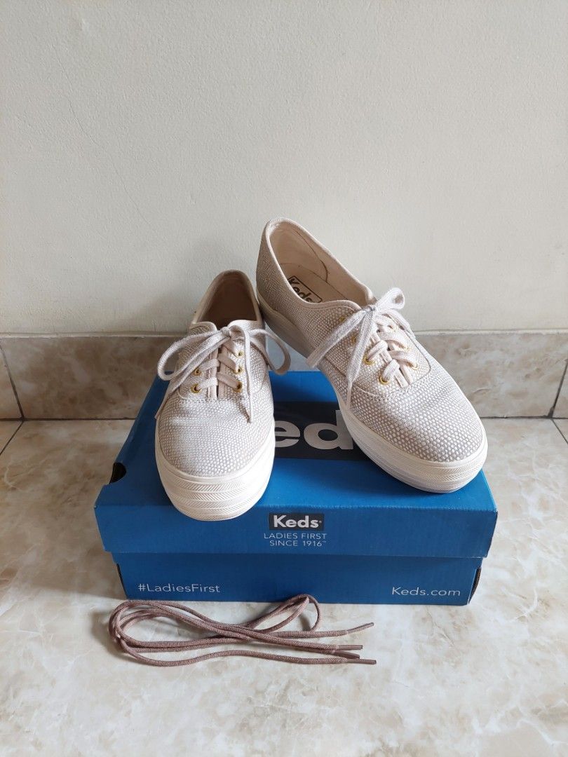 FROM 1JT KEDS Triple Dalmata Pink 2 Looks Fesyen Wanita Sepatu di Carousell