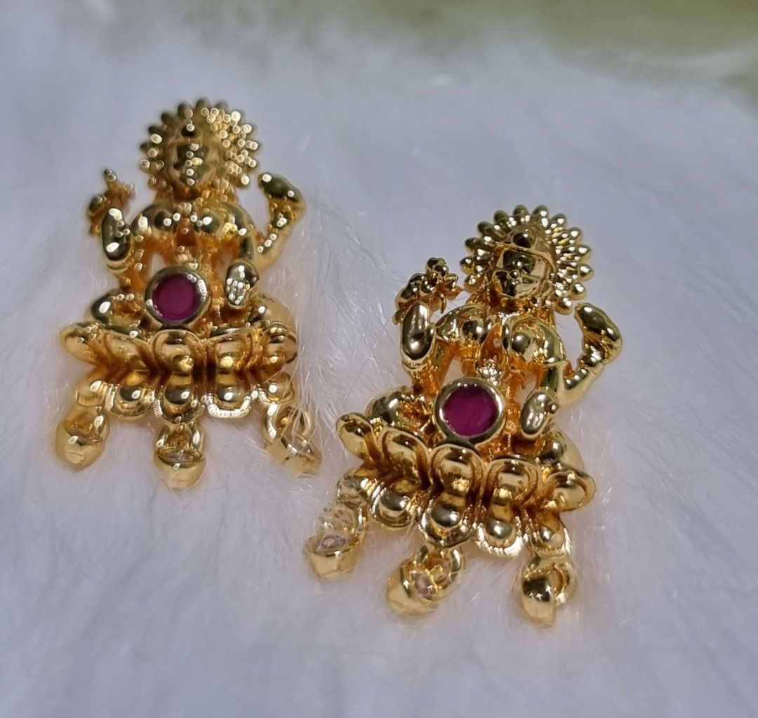 Gold plated earrings online