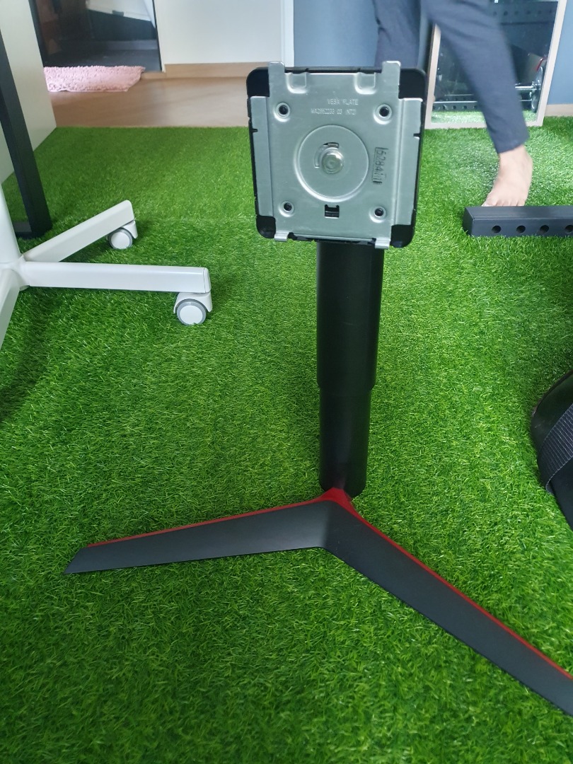 LG VESA monitor stand, Computers & Tech, Parts & Accessories, Monitor