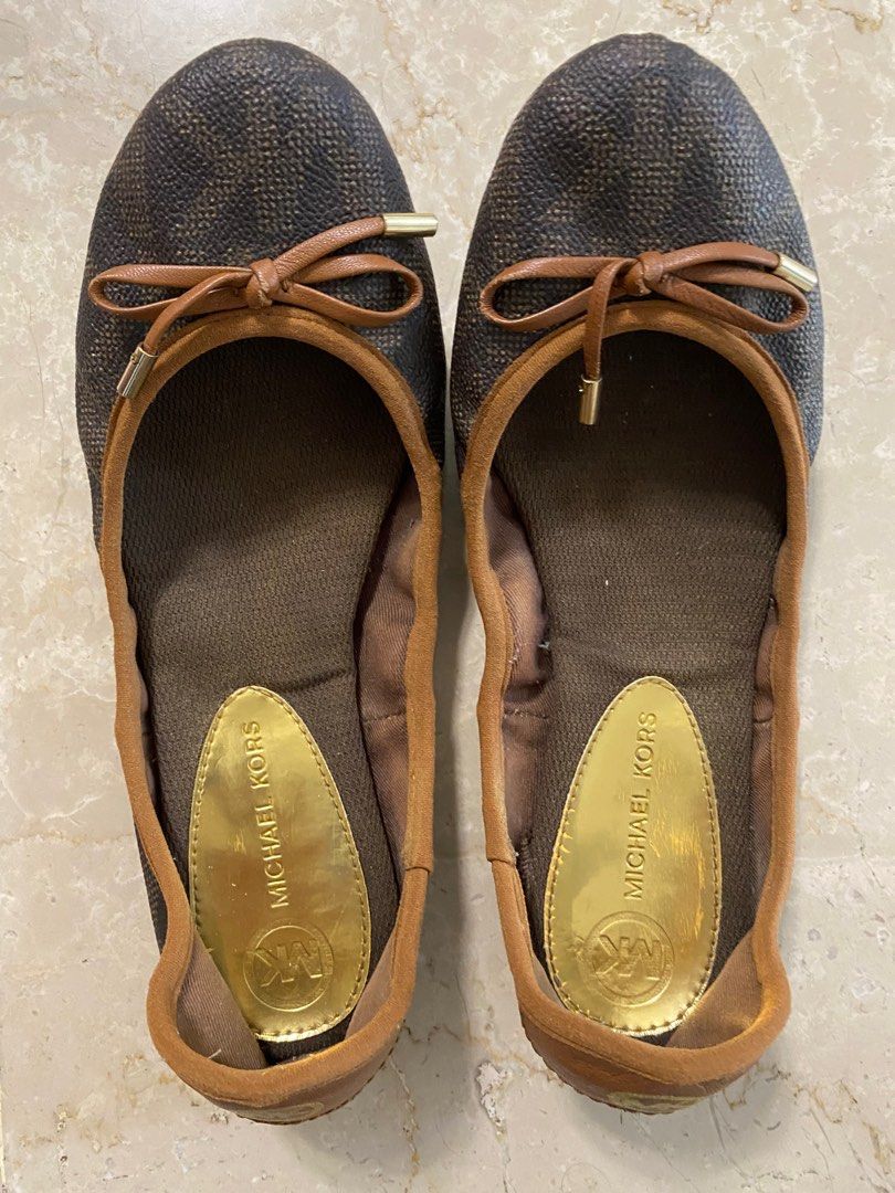 Michael kors signature flats store