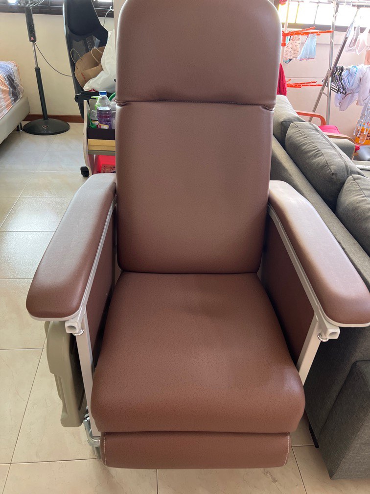 Mobile recliner Geriatric chair with tray (Lifeline), Furniture & Home