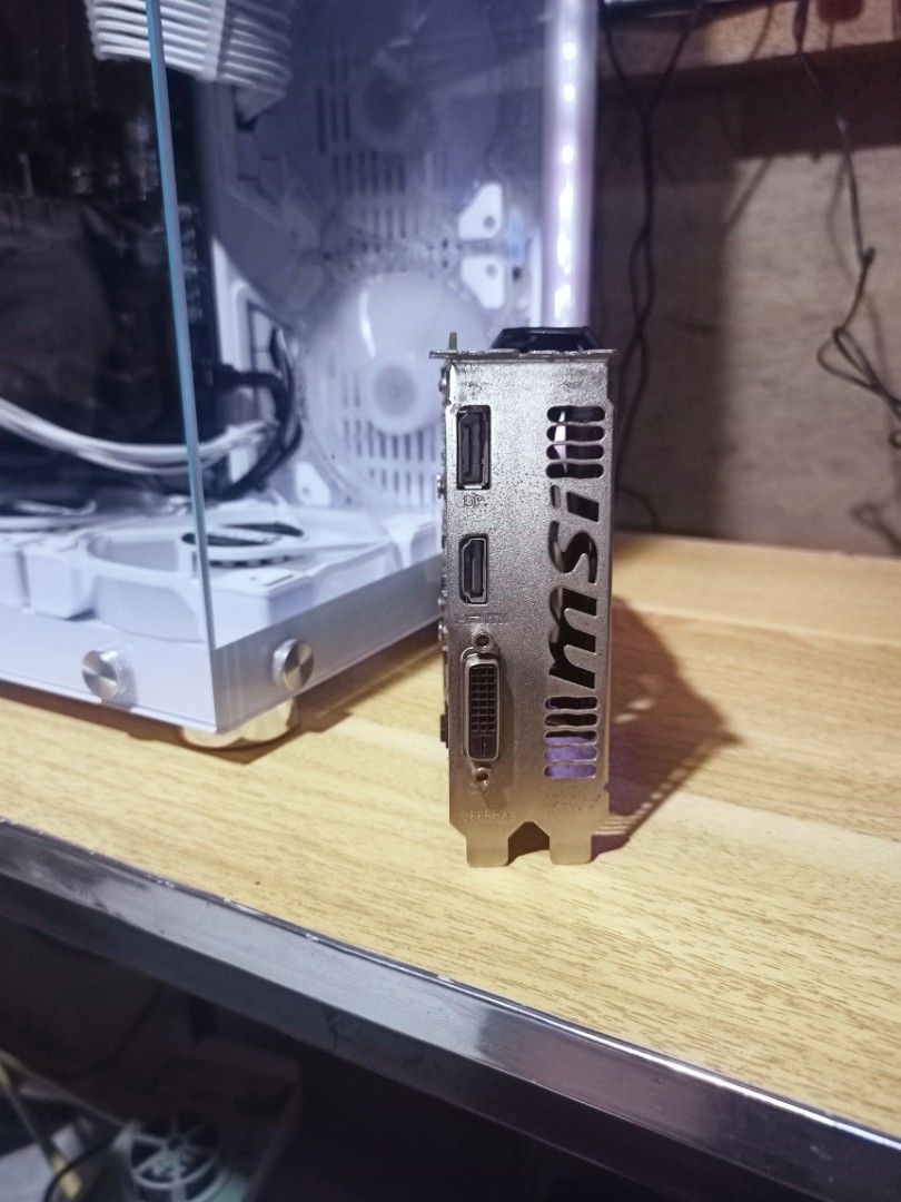 Card màn hình MSI RX 560 AERO ITX 4G OC
