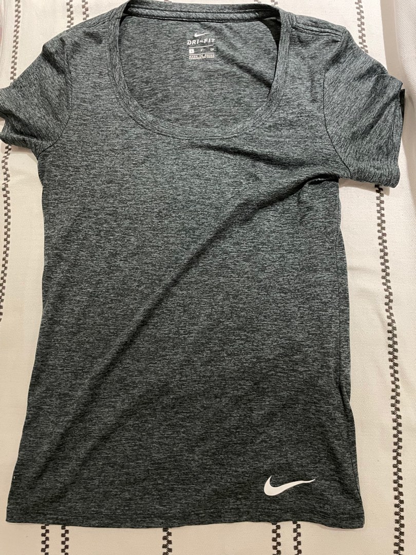 Nike women's legend dri-fit fleck t-shirt discount