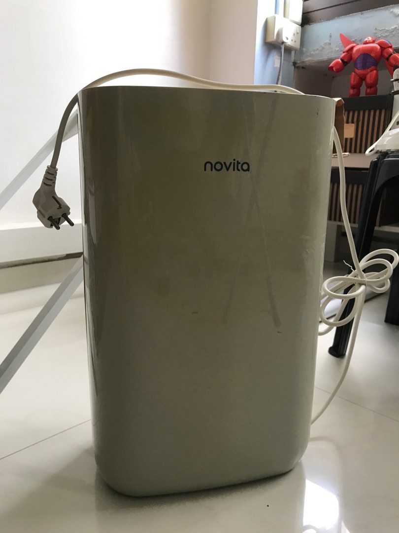 Novita dehumidifier (not working), TV & Home Appliances, Air Purifiers