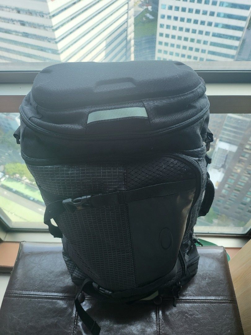 Oakley gym bag, Men's Fashion, Bags, Sling Bags on Carousell