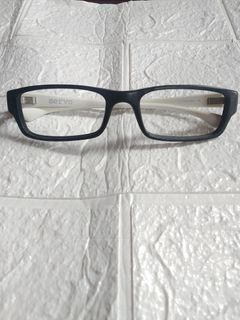 Oakley servo