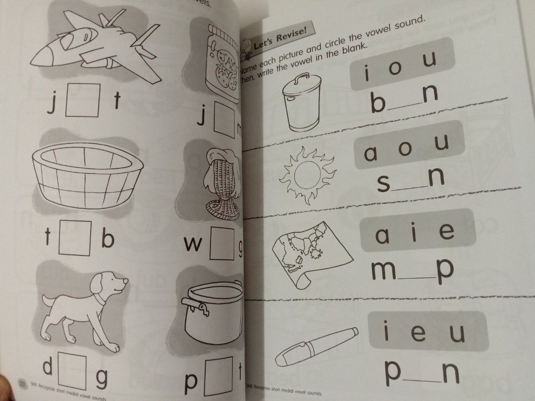 Phonics K1 & K2, Hobbies & Toys, Books & Magazines, Children's Books on