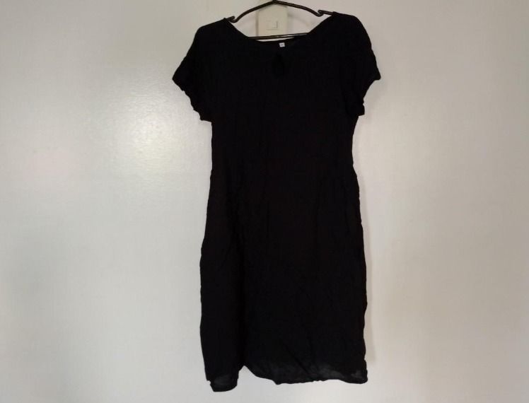TAKE ALL - Plus Size Dress (Category: Dresses) located in Cavite. Submitted by levidage (Listing ID 1199718189, Image 3). Description: Plus Size Dress Bundle - GTWFab Royal Blue Dress (XL) - Kashieca Black and White Dress (Large, but fits XL well) - Unbranded Black Dress (XL) - Freebie: Bench black shirt (XL).