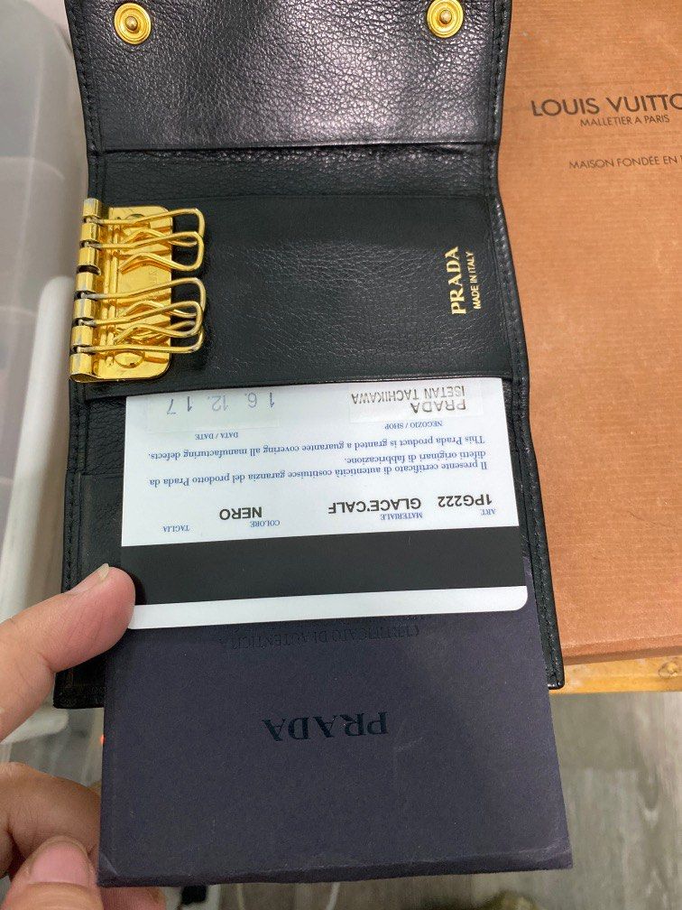 Prada keyholder (Category: Luxury Bags & Wallets) located in Muntinlupa City. Submitted by dayaonshei92860 (Listing ID 1199778867, Image 3). Description: Prada key holder with authenticity card .