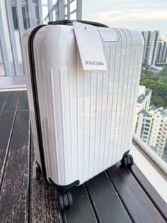 Rimowa essential lite white discount
