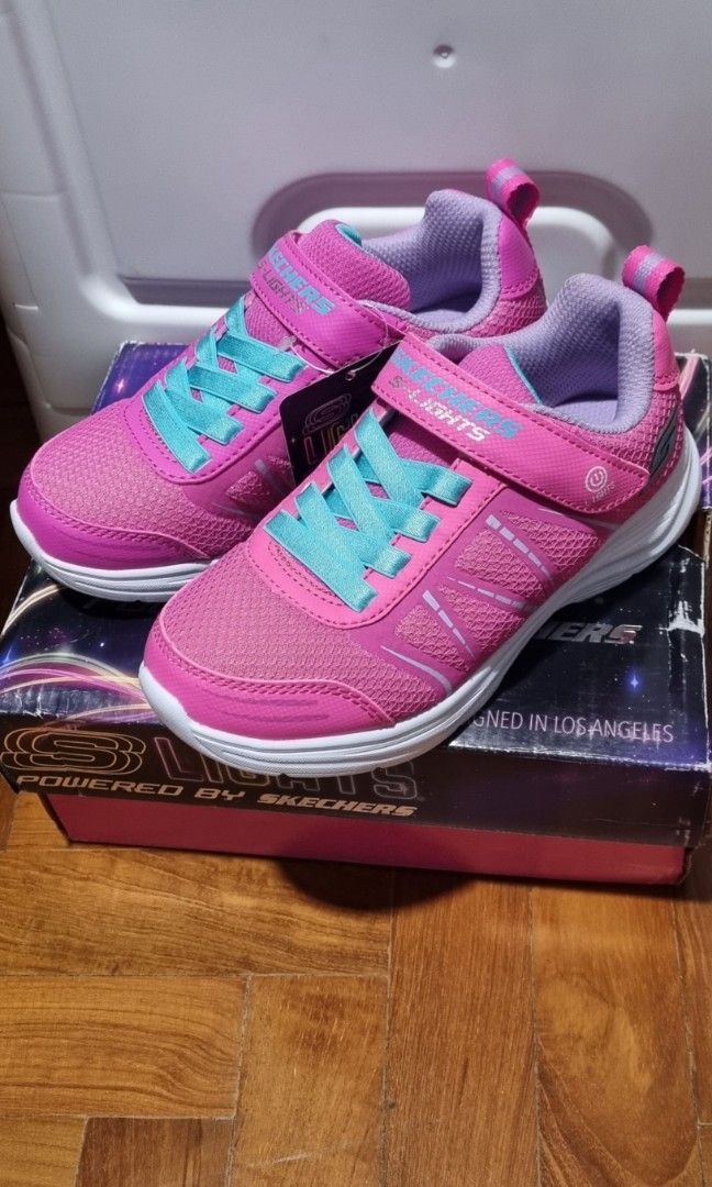 Girls sales skechers sale