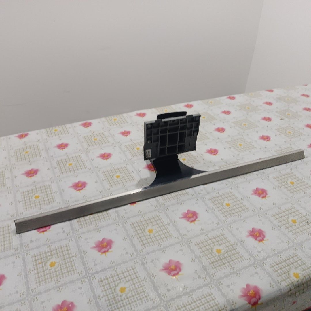 Samsung 55 inch TV table stand, TV & Home Appliances, TV