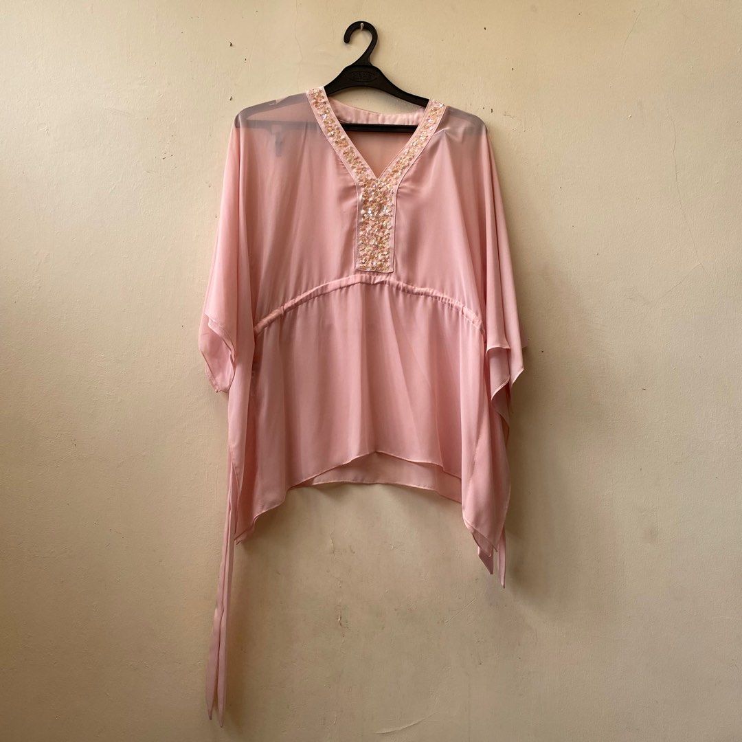 Soft Pink Tops, Fesyen Wanita, Pakaian Wanita, Atasan di Carousell