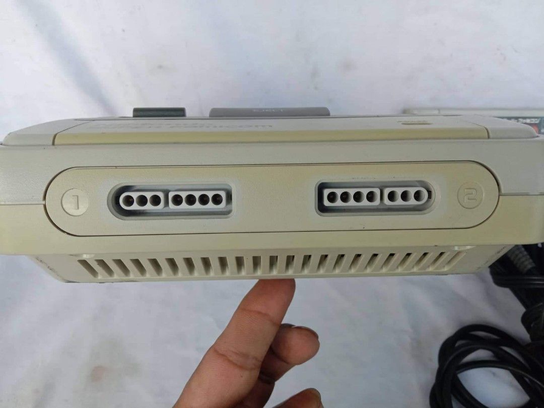 Super Famicom Console Set with 1 Game JAPAN (Category: Nintendo) located in Quezon City. Submitted by jpnvintageonline (Listing ID 1199661085, Image 3). Description: JAPAN 110V IN WORKING CONDITION.