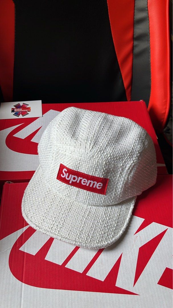 Supreme boucle top camp cap