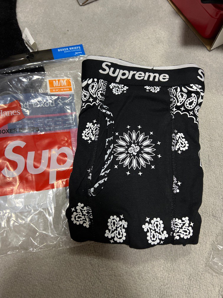 Supreme x Hanes Bandana-Print Boxers