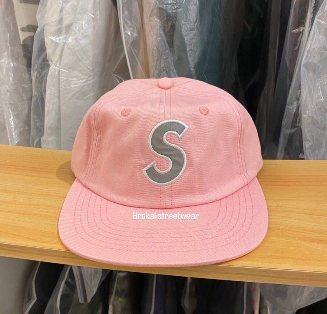Pink supreme hat 2025