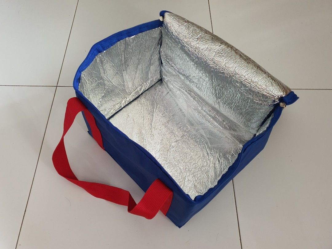 Thermos insulated carrier bag (large), Everything Else on Carousell