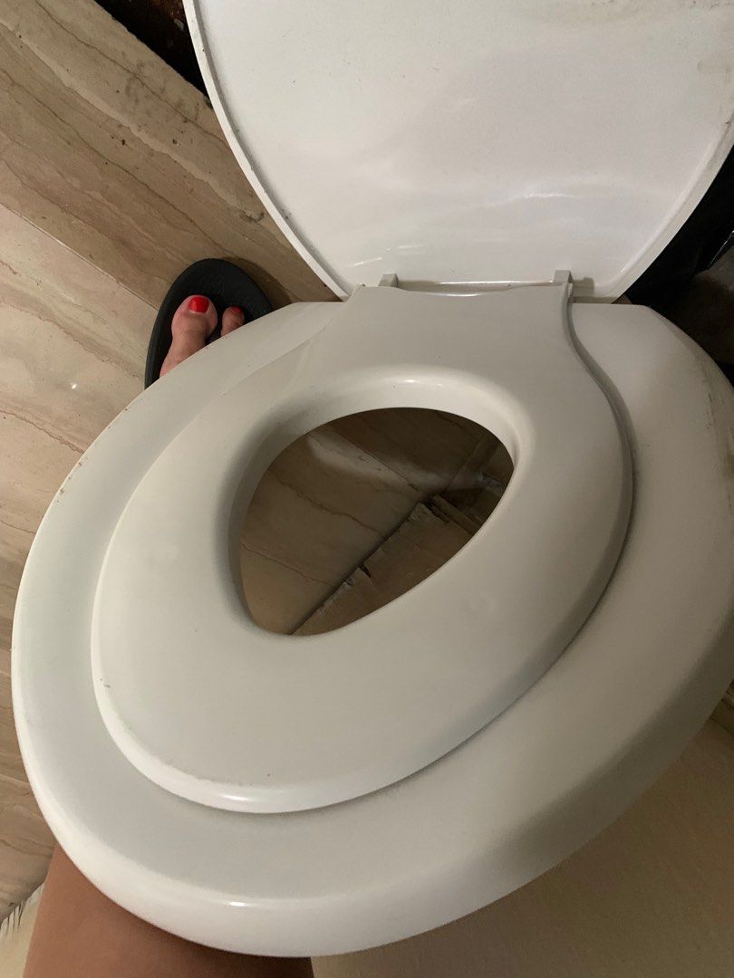 Toilet seat with child insert, Babies & Kids, Bathing & Changing