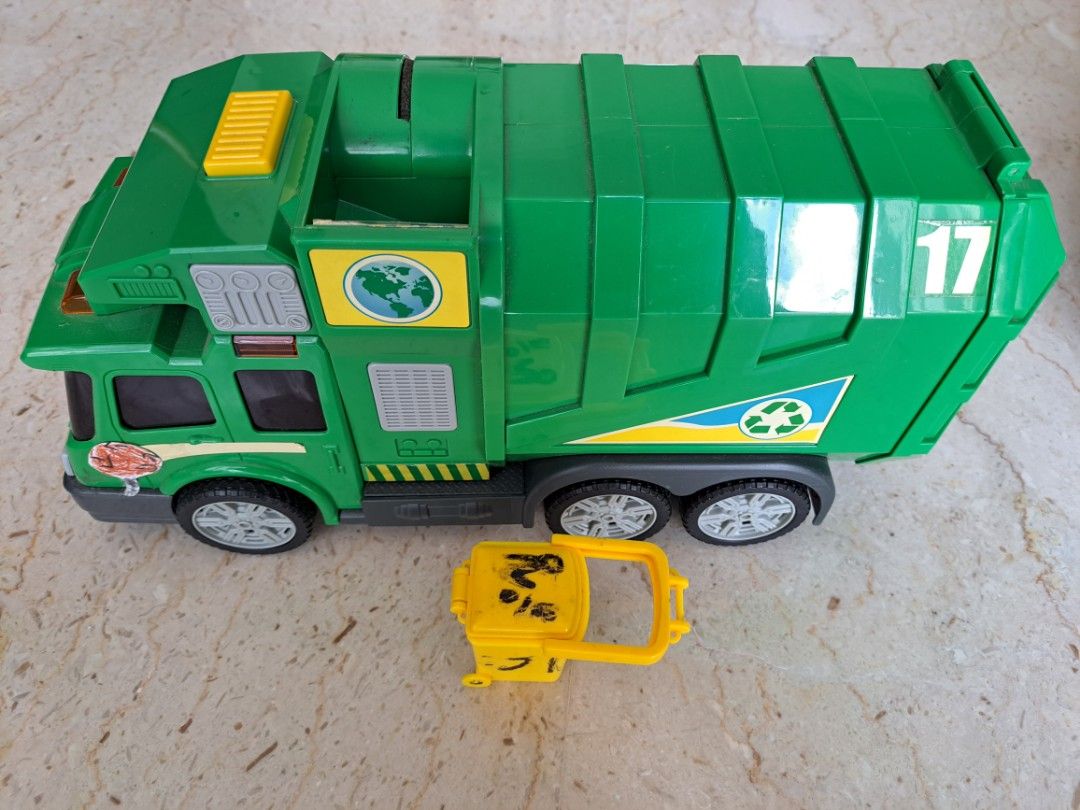 Toy Car, Hobbies & Toys, Toys & Games on Carousell