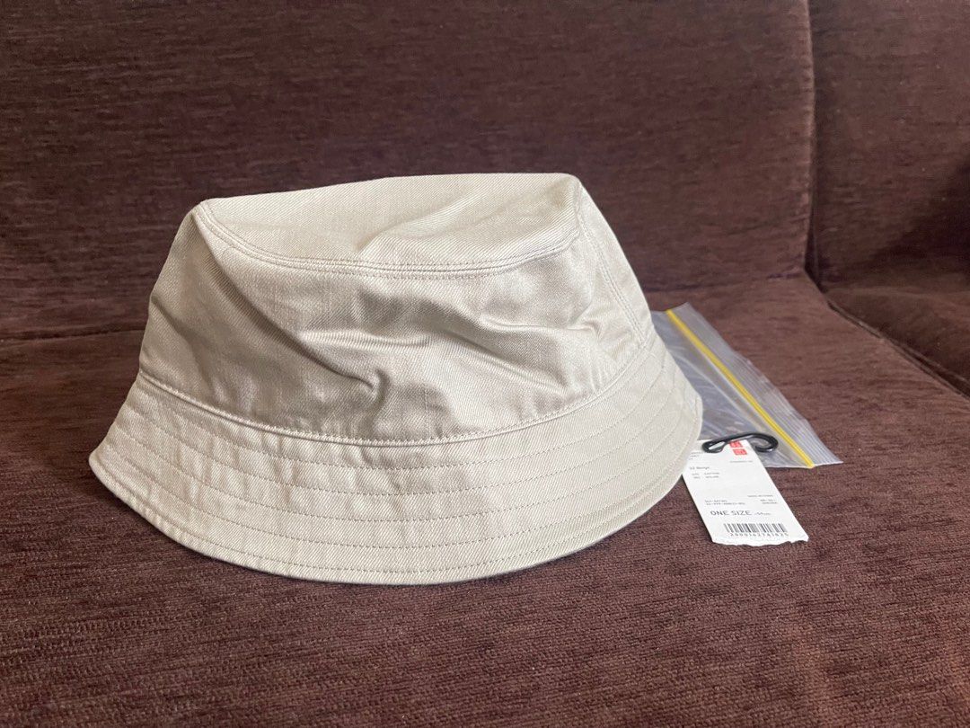 Uniqlo UV Protection Bucket Hat (Category: Hats & Beanies) located in Angeles City. Submitted by mockish8 (Listing ID 1199778244, Image 2). Description: Uniqlo aUV Protection Bucket Hat Brand New With tag Bought in Singapore Php 850.