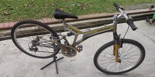 (Category: ) located in . Submitted by bicyclecenter (Listing ID 1199682966, Image 1). Description: .