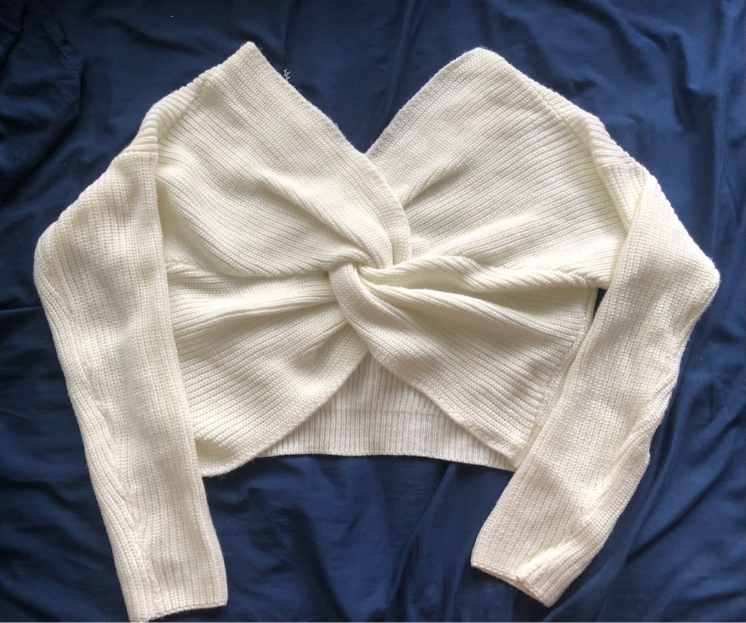 V NECK KNITTED TWIST CROP SWEATER IN CREAM COLOR, Women's Fashion, Tops ...